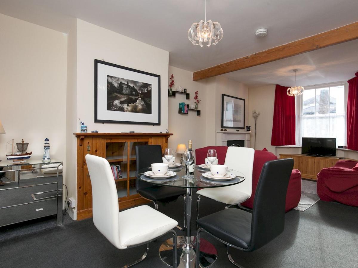 Pass The Keys Comfortable Stone Built Cottage In Menai Bridge Exteriör bild