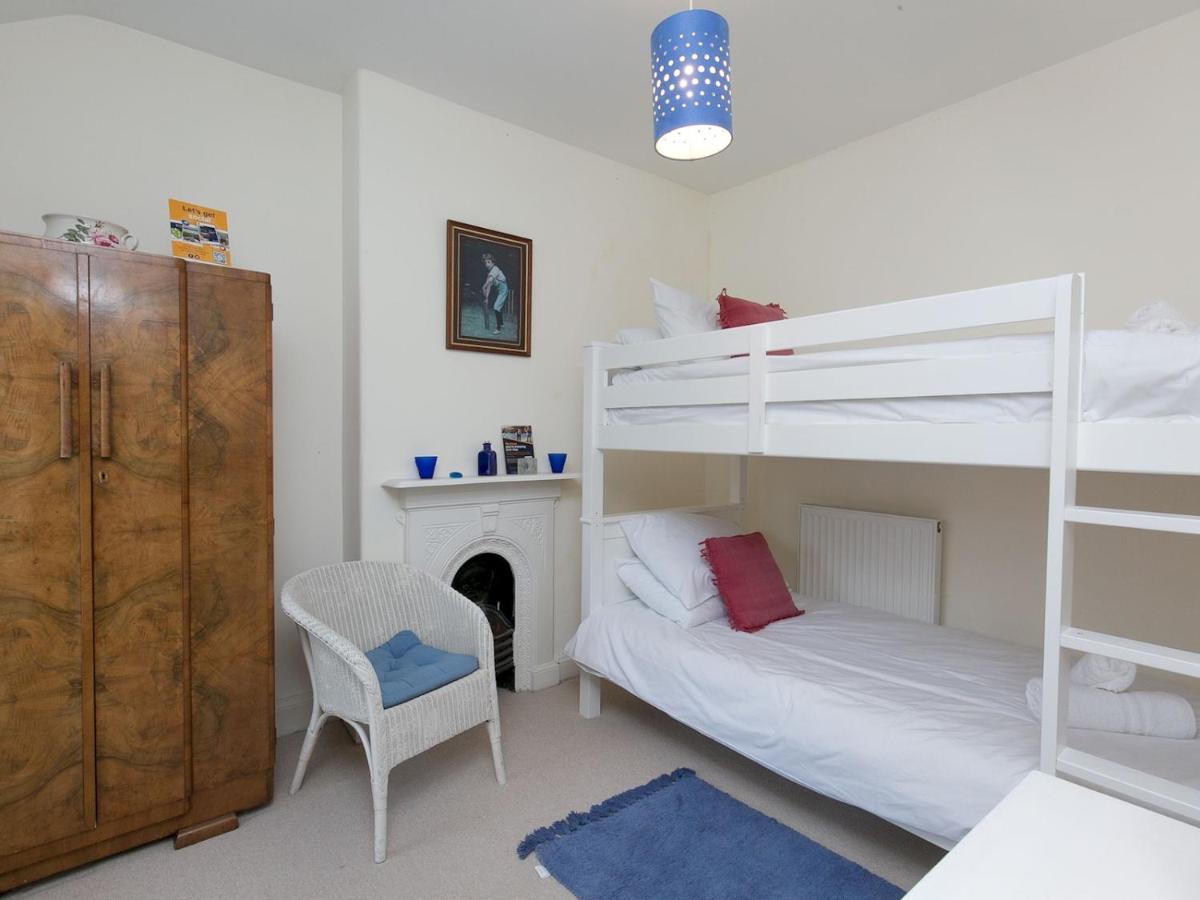 Pass The Keys Comfortable Stone Built Cottage In Menai Bridge Exteriör bild