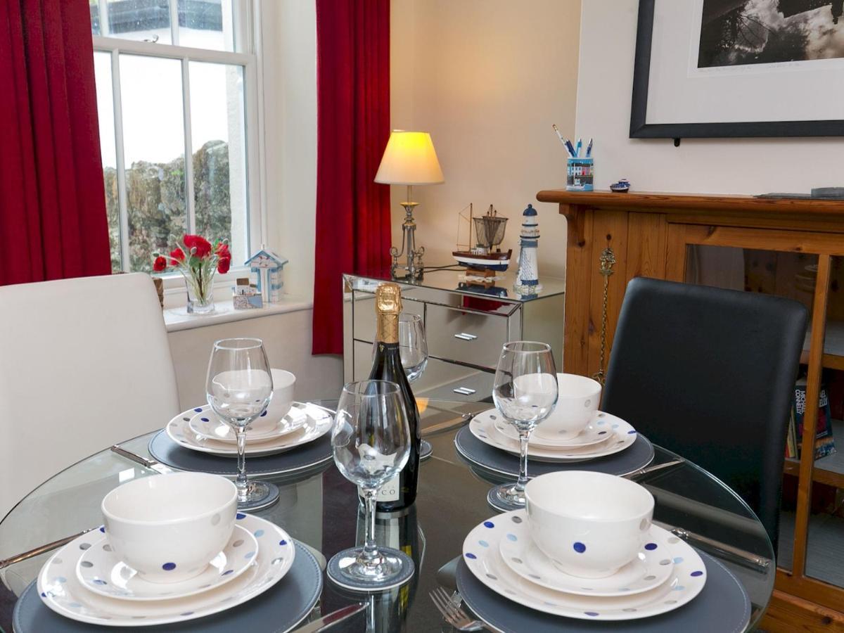 Pass The Keys Comfortable Stone Built Cottage In Menai Bridge Exteriör bild